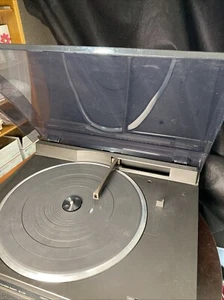 Tocadiscos Technics SL-L25 Servo Automático DC - Enciende solo para piezas - Imagen 1 de 24