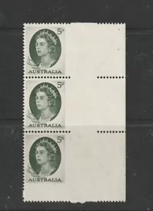 STAMPS AUST PREDECIMAL 1963 5d GREEN QUEEN STRIP 3 MUH IMPERF RIGHT - Picture 1 of 1