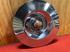 NOS 1953 CADILLAC FLEETWOOD ELDORADO 62 HUBCAP 53 GM 3509601 - Picture 1 of 6