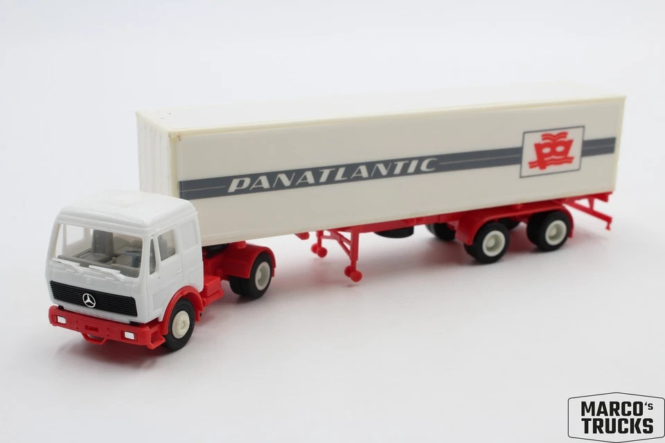 Herpa MB Mercedes NG semitrailer white/red "Panatlantic" 1:87 /H25862 - Image 1 of 1
