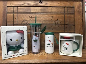 Hello Kitty Starbucks Paquete Conjunto de 4 Peluche, Taza, Vaso 12 OZ, Taza Fría - Imagen 1 de 1
