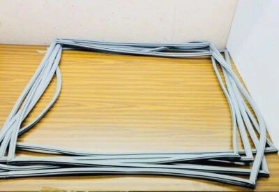 LOT OF 5 UNBRANDED 784820 GRAY MAGNETIC GASKET DOOR 32-1/4 X 28-1/8 FOR BEVLES