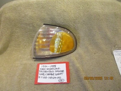 Ford Windstar 1994-1997 luz de esquina de conductor de fábrica F58B-15A429-AE envío gratuito Foto 1 de 4