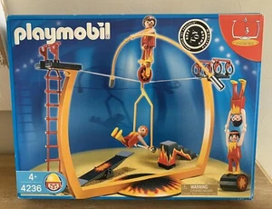NEU 2006 PLAYMOBIL CIRCUS 4236 ENGSTIRNIGROPE WALKER AKROBATEN STUNTS HERREN DAMEN FIGUR - Bild 1 von 1