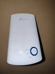 TP-Link N300 WiFi Extender TL-WA850RE Covers up to 800 Sq.ft Up to 300Mbps - Picture 1 of 2