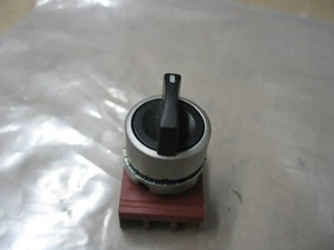 NEW GENERAL ELEC P9MSVI5N TWO POSITION SPR RTN SELECTOR SWITCH BLK LEVER P9485 - Picture 1 of 2