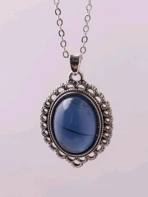 Collar Colgante Turquesa Imitación Azul Marino Aleación Plateada Foto 1 de 4