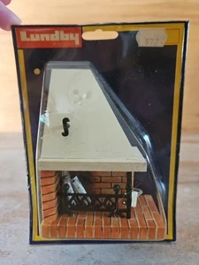 Casa de muñecas Lundby Suecia años 70 mod esquina ladrillo chimenea escala 1:16 NUEVO SELLADO - Imagen 1 de 3