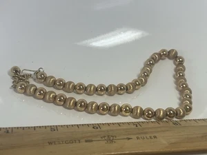 Gargantilla vintage firmada Napier BALL tono dorado cuentas llamativas 15"" - Imagen 1 de 5