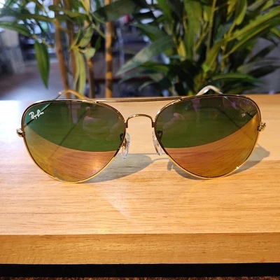 Gafas de sol Ray-Ban RB3025 aviador marco dorado lentes reflectantes Foto 1 de 4