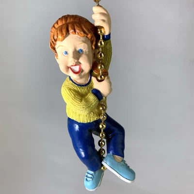 "Mom" Figurine Ceiling Fan/Light Pull Chain – Novelty Home Décor Accessory - 3" - Изображение 1 из 4