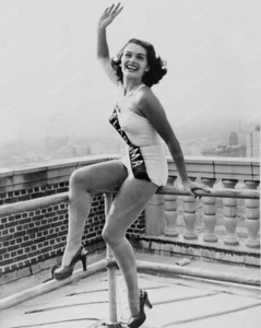 Miss America Pageant Contestant 1950s 8x10 Reprint Of Old Photo - Foto 1 di 1