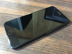 Apple iPhone 7 - Jet Black (Unknown Carrier / Storage) A1660  - For Parts No PWR - Picture 1 of 4