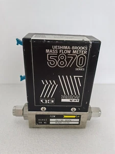 BROOKS 5870 Mass Flow Meter AR 50SCCM 1/4in USED - Picture 1 of 11