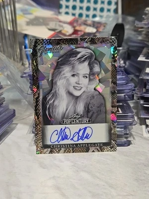 Leaf Metal Pop Century 2022 Christina Applegate Glamour Gráficos Firmado Automático 2/2 Foto 1 de 2