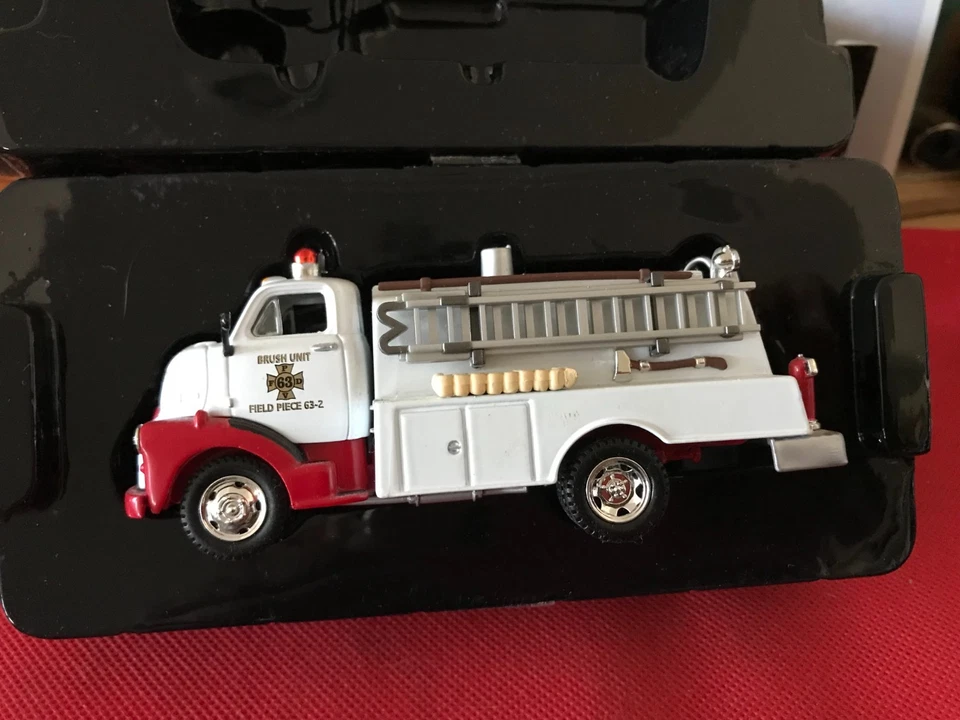 Matchbox 1948 GMC C.O.E Tanker/Pumper YYM37631 Excellent Condition B21 - Image 1 of 4