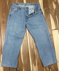 Jeans Levis para Hombres 36x30 Azul Denim Lavado Claro 501 XX Recto Tiro Medio Botón Mosca - Imagen 1 de 8