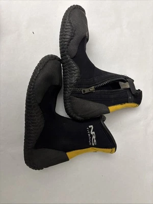 NRS Titanium Water Shoes Sz5 Neoprene Nylon Black Yellow Kayak Swim Rafting Surf - Image 1 of 4