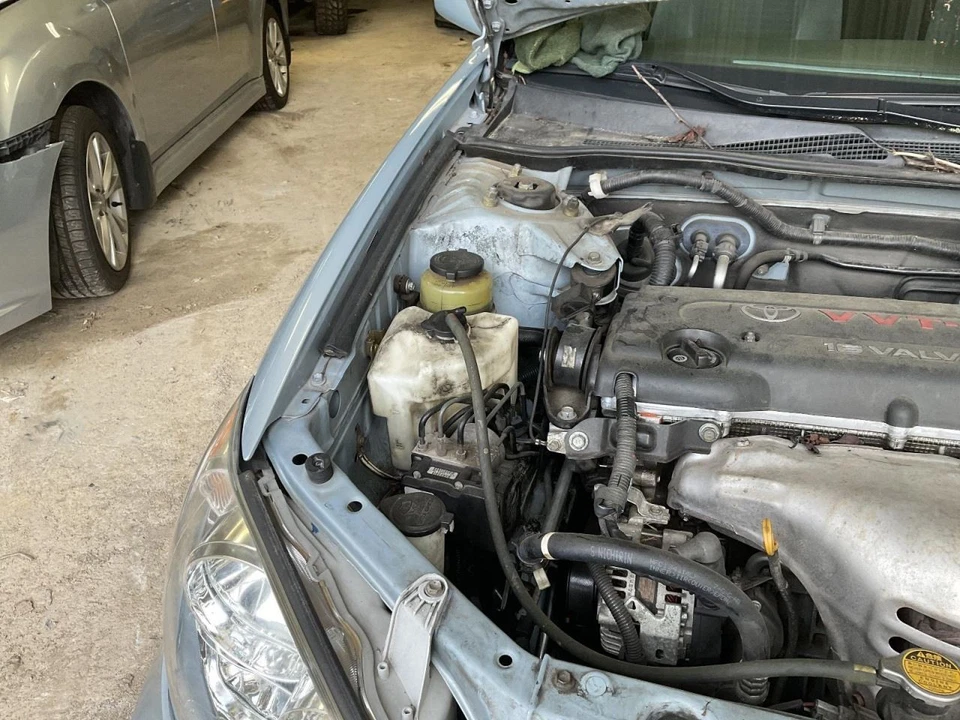 Coolant Reservoir Fits 04-08 SOLARA 4740424 - Изображение 1 из 1