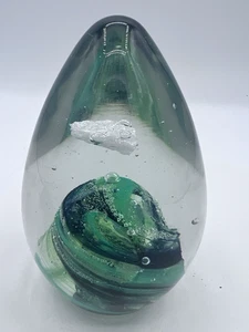 Pisapapeles grande Kerry Glass Irlanda verde remolino cono irlandés 3 pulgadas - Imagen 1 de 5