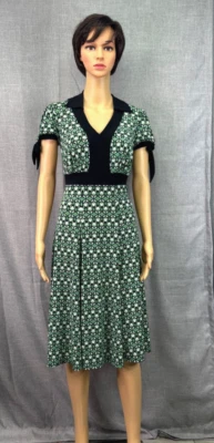 Vestido feminino Lily manga curta estampa geométrica tamanho P verde preto retrô - Imagem 1 de 4