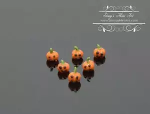 1:144 Dollhouse Miniatures Tiny Jack O Lanterns BD MF019 - Picture 1 of 3