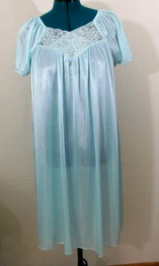 NWOT Cozee Corner Women's Light BLUE  Lace Tricot Night Gown Size SMALL - Picture 1 of 5