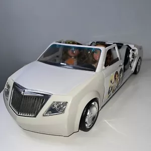 Bratz The Movie Limo Car No Dolls Included White Forever Diamonds Parts Damage - Picture 1 of 9