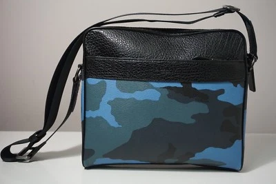 Bolso Bandolera Coach Charles Camuflado Azul Oscuro Cuero Guijarro Cámara F29052 Foto 1 de 4