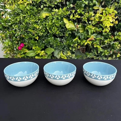 Rachael Ray Pendulum Bowls Set of 3 Blue White Handpainted Ceramic Soup Cereal - Image 1 of 4