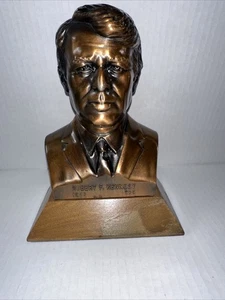 Handi Guild Inc. 1971 Robert F. Kennedy Statue Rare - Picture 1 of 11