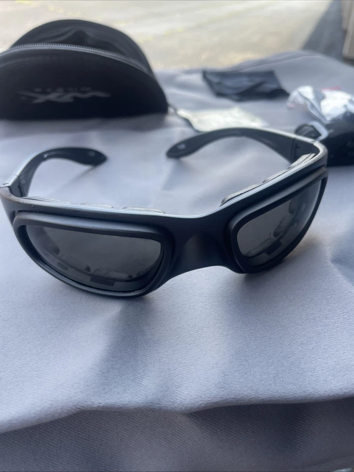 Gafas de seguridad Wiley X Z87-2 XL-1 negras con lentes adicionales y estuche Foto 1 de 4