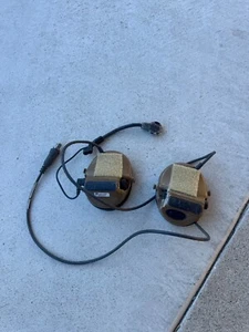 Peltor ComTac III FDE Headset w/ Gelcups & Invisio Plug - Picture 1 of 5