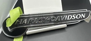 Harley Davidson 14100702 Medallion, izquierda, emblema de tanque F diestro genuino OEM - Imagen 1 de 6