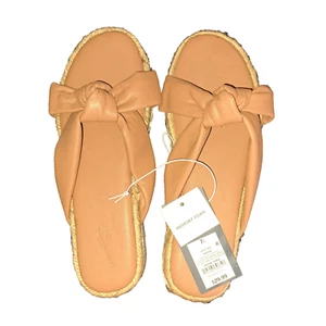 Universal Thread Tan Women's Sandals sz 7.5 Memory Foam New with Tags - Picture 1 of 4