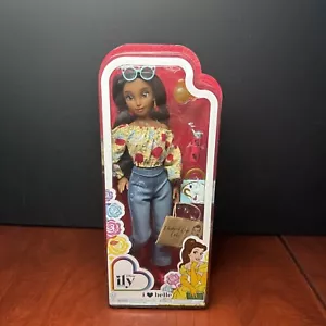 Disney ILY 4ever Fashion Dolls - Ispirato a Belle (2594) - Foto 1 di 4