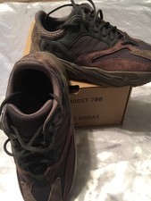 adidas yeezy 700 hombre marrón