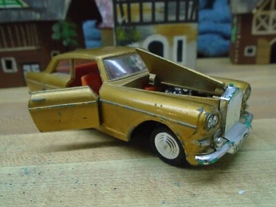 ROLLS ROYCE SILVER CLOUD III DIECAST MODEL BY DINKY TOYS - Image 1 of 4