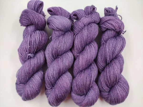 Handgefärbtes Merino Leinen Garn 100 g -  VIOLETT  884 - Bild 1 von 1