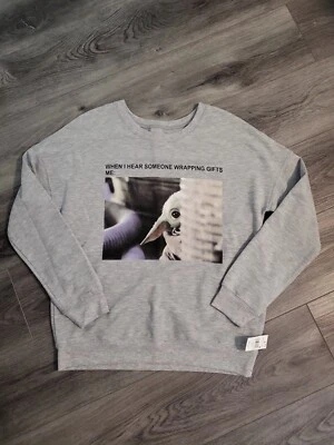 Moletom Star Wars The Mandalorian The Child Natal Tamanho Júnior Médio NOVO - Imagem 1 de 4