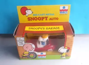 VINTAGE SNOOPY CAR ESCI DIE CAST METAL SNOOPY'S GARAGE NEW - Picture 1 of 4