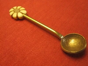 Vintage/Antique Cutlery Collectables - South Africa 1953 - ¼ Penny Spoon - Picture 1 of 9