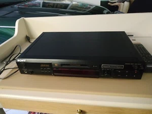 Sony Minidisc MDS-JE 520 mit Fernbedienung - Bild 1 von 5