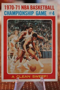 1971 Topps NBA Basketball Championship "A Clean Sweep" #136 - OSCAR ROBERTSON - Bild 1 von 2