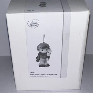 Precious Moments Every Bunny Loves A Christmas Hug 2020 Dated Boy Ornament NEW - Picture 1 of 5