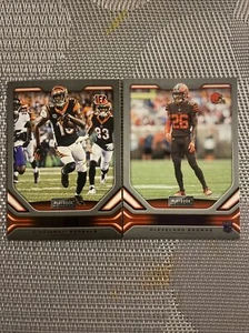 PANINI PLAYBOOK 2019 GREEDY WILLIAMS PURPLE RC/A.J. LOTTO 2 CARTE VERDE VIOLA - Foto 1 di 6