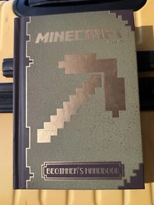 Minecraft beginners handbook Official Mojang Book - Picture 1 of 2