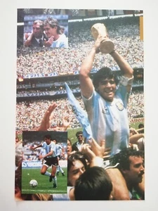 Clipping Ritaglio Foto Mondiali 1986 MARADONA Con la Coppa del Mondo - Picture 1 of 1