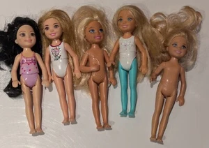 Bundle of Barbie Club Chelsea Dolls Brunette + Blonde dolls printed clothes nude - Picture 1 of 5