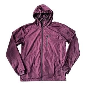 DC Skateboard Mens L LARGE Burgundy Maroon Full Zip Wind Breaker Rain Jacket EUC - Picture 1 of 4